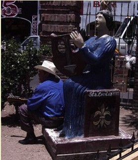 Mexican musican and statue